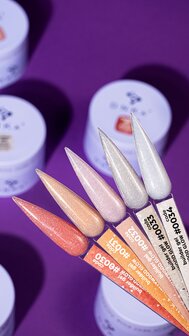 DNKa&#039; Builder Gel - 0033 Hollywood Glow