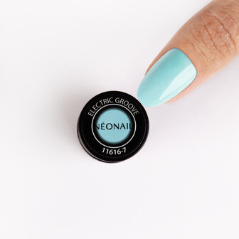 gelpolish in de kleur &#039;Electric Groove&#039; - groene zomerse tint van NEONAIL