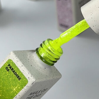 Paradise 06 Gelpolish NOTD - groene glitter tint