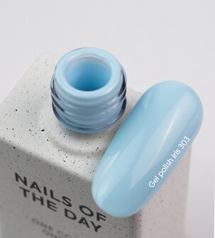 Iris Gelpolish NOTD - licht blauwe tint