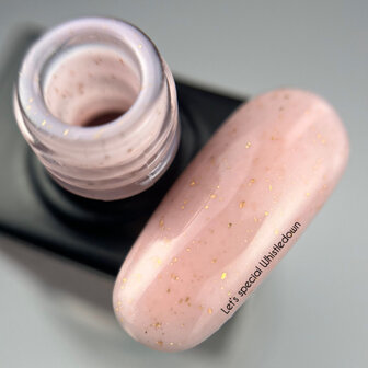 Let&#039;s special Whistledown Gelpolish NOTD - licht roze tint