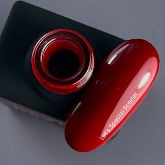 Let&#039;s special Scarlett Gelpolish NOTD