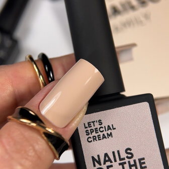 Let&#039;s special Cream Gelpolish NOTD