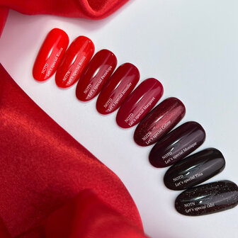 NAILSOFTHENIGHT  Let&#039;s special Britni - rode gelpolish