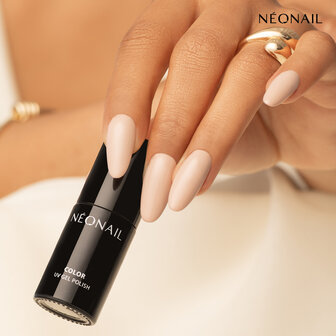 gelpolish in de kleur &#039;Canvas of Possibilities&#039; van NEONAIL - beige tint
