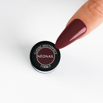 gelpolish in de kleur &#039;Classic  Masterpiece&#039; van NEONAIL - donker rode tint
