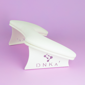 DNKA&rsquo; Anatomical Armrest for Manicure WHITE