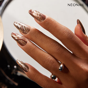 manicure met de &#039;3D Nail Art Gel In Tube&#039; van het merk NEONAIL 