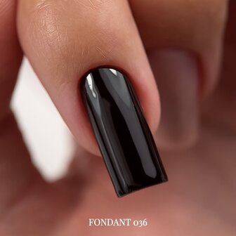 Nails Of The Day gelpolish in de kleur 'Fondant' - donker bruine tint