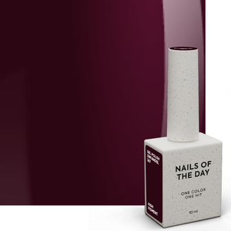 Nails Of The Day gelpolish in de kleur 'Zinfandel' - donker rode tint