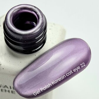 Cat Eye gelpolish van Nails Of The Day in het kleur '22' - paarse tint