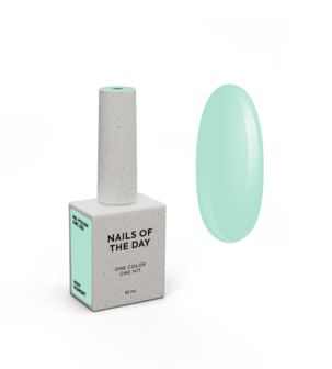 gelpolish in de kleur 'Chic ' van Nails Of The Day - pastel groene tint