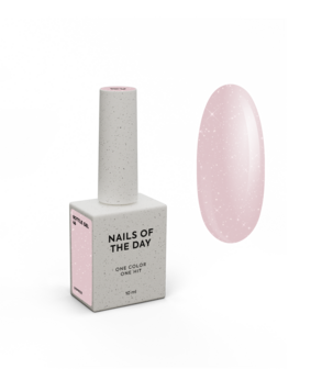NOTD  Bottle Gel 46 Shimmer - Nails Of The Day