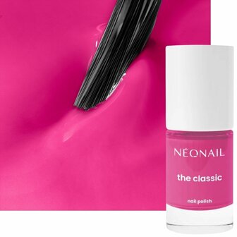 roze nagellak in het kleur 'roze nagellak in het kleur 'Electric Fuchsia 09' van NEONAIL' van NEONAIL 