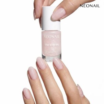 roze nagellak in het kleur 'Glittery Pink' van NEONAIL