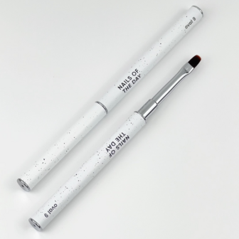 NAILSOFTHEDAY Brush Oval, 9mm