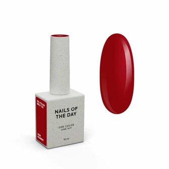 gelpolish van het merk Nails Of The Day in de kleur ' Emily' - rode tint