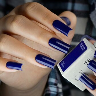 gelpolisch in de kleur ' Indigo' van het merk Nails Of The Day - donker blauwe tint