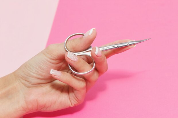  Professional Cuticle Scissors For Left-Handed Users 