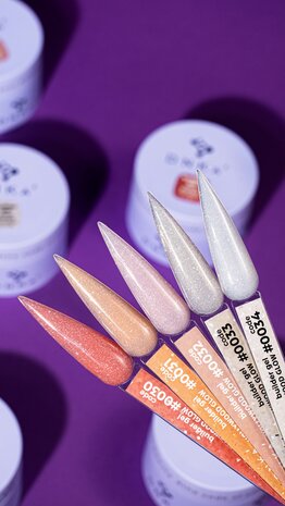 DNKa' Builder Gel - 0033 Hollywood Glow