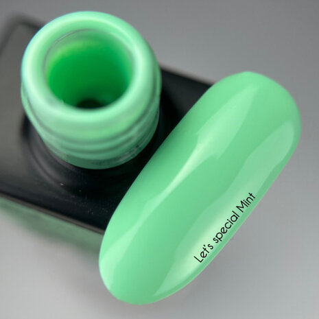 Let's special Mint Gelpolish NOTD