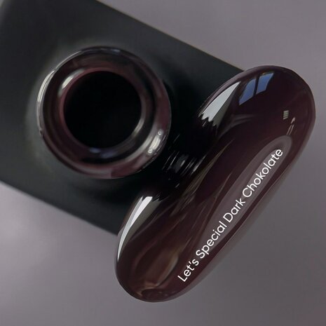 Let's special Dark Chocolate Gelpolish NOTD