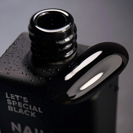 Let's special Black Gelpolish NOTD