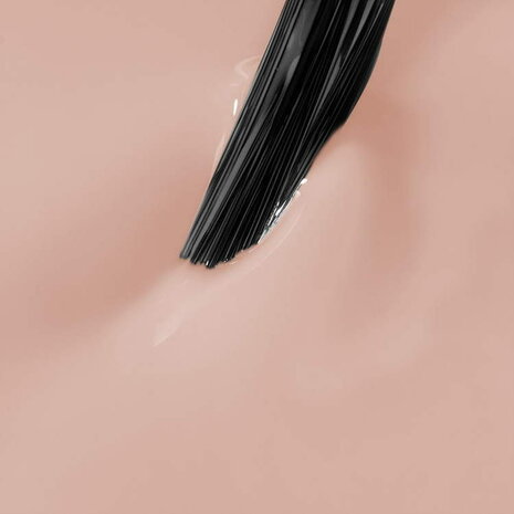 de gelpolish kleur 'Cozy Latte' van NEONAIL is een beige tint