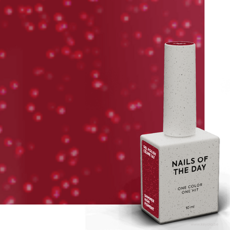 gelpolish in het kleur 'Céline' van het merk Nails Of The Day - rode glitter tint
