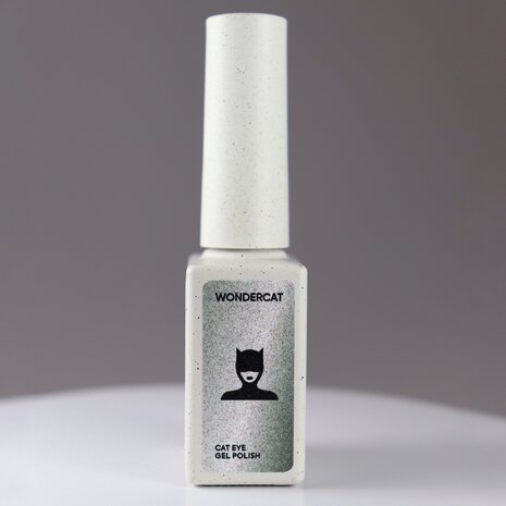 gelpolish in de kleur 'wondercat' van het merk Nails Of The Day - grijze tint