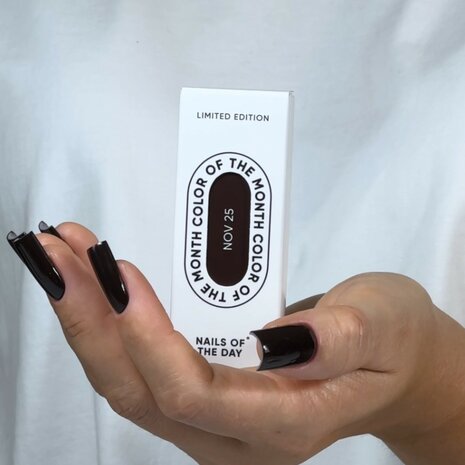 NOTD Color of the Month – November Deep Brown Toscano