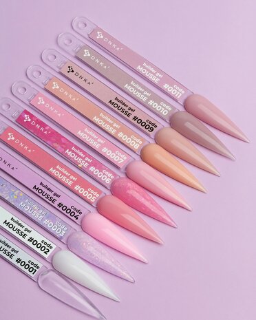Builder gel mousse van DNKa' in de kleur ' 0006' - roze tint
