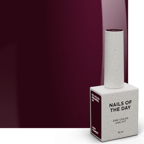 Nails Of The Day gelpolish in de kleur 'Zinfandel' - donker rode tint