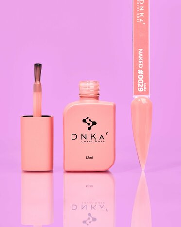 Cover Base van het merk DNKa' in de kleur '0029 Naked' - oranje nude tint