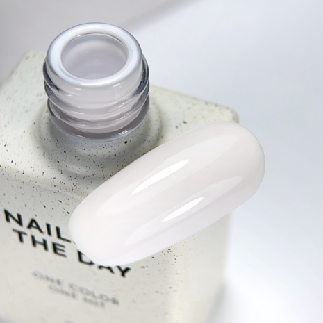 Color Of The Month April 26 CloudyColor Of The Month April 26 Cloudy