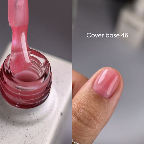 NOTD Cover base 46 van het merk Nails Of The Day - rode tint